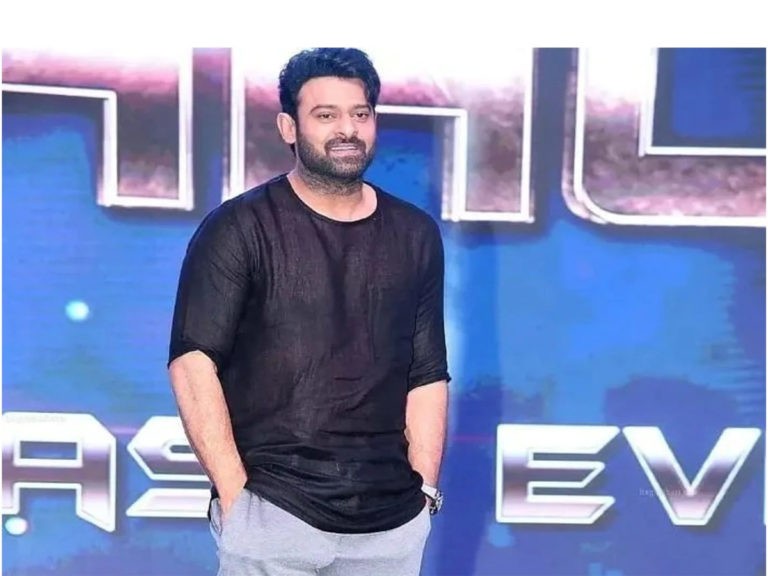 డార్లింగ్‌తో ఈ ముగ్గురు భామలు రొమాన్స్‌..!
