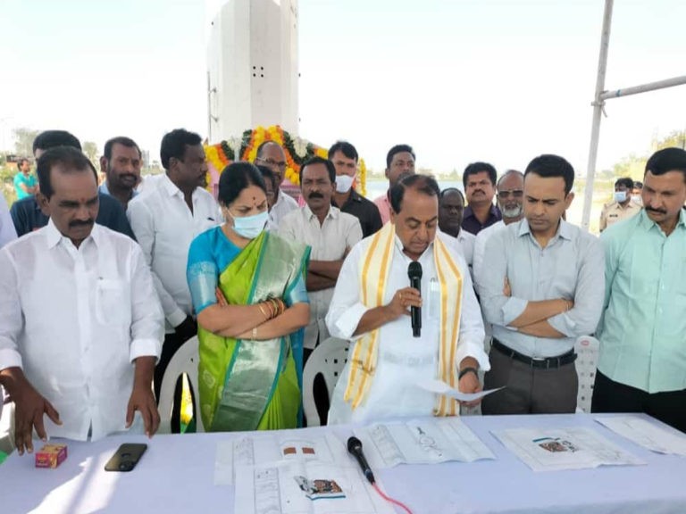 ప్రజలు స్వచ్ఛందంగా సహకరించారు- మంత్రి అల్లోల
