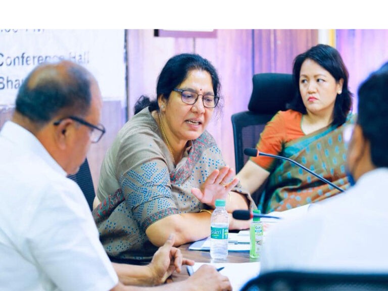 మహిళలకు రక్షణ కవచంగా ప్రభుత్వం- మంత్రి