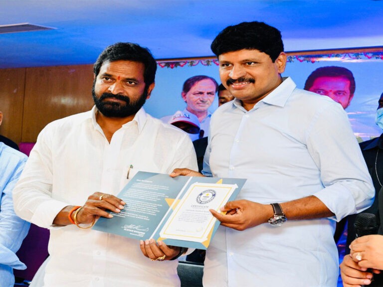 గ్రీన్‌ ఛాలెంజ్‌కు గిన్నిస్ రికార్డు అంకితం..