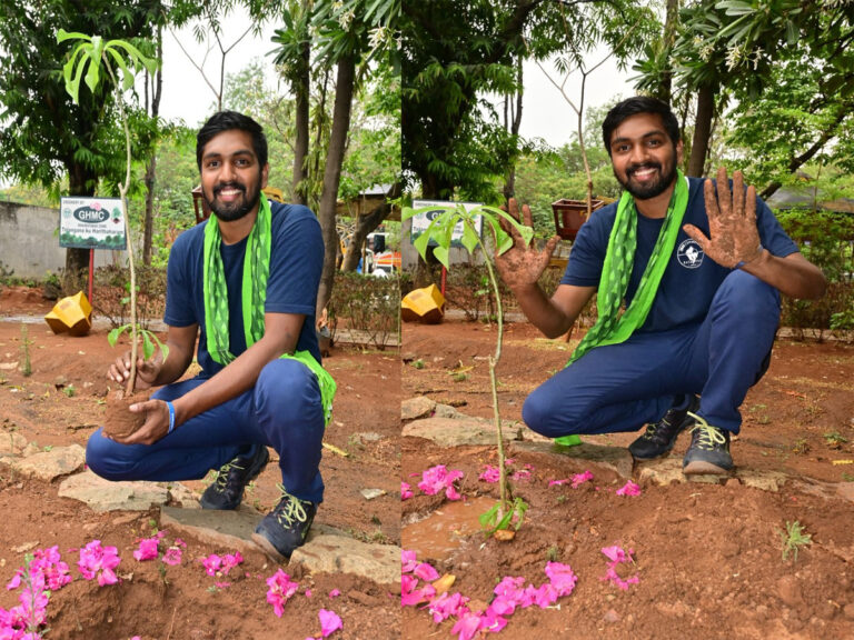 గ్రీన్ ఛాలెంజ్‌: మొక్కలు నాటిన అంటార్కిటికా అంబాసిడర్..