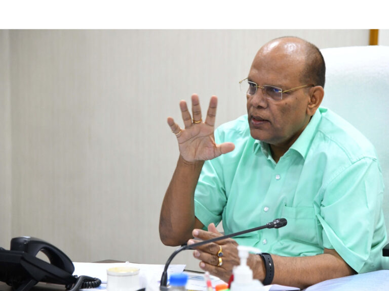 హరితహారంలో 19.50 కోట్ల మొక్కలు నాటాలి- సీఎస్