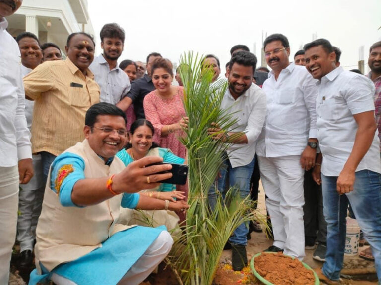 Peddapalli ZP Chairman Putta Madhu