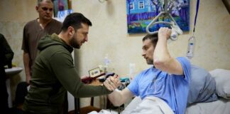 Ukraine president injured