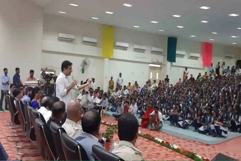 మీ ఉద్యమ స్పూర్తి  బాగా నచ్చింది :కేటీఆర్‌