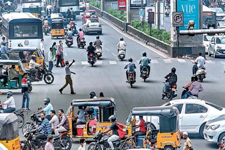 హైదరాబాద్‌లో ట్రాఫిక్‌ కొత్త రూల్స్‌ పాటించాల్సిందే….