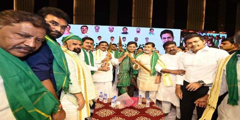 రైతులందరిది ఒకే కులం, ఒకే మతం