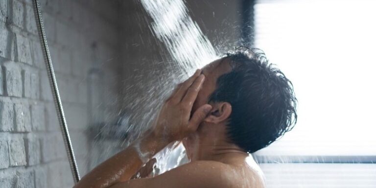 వేడినీళ్లు.. చన్నీళ్లు.. ఏది బెటర్