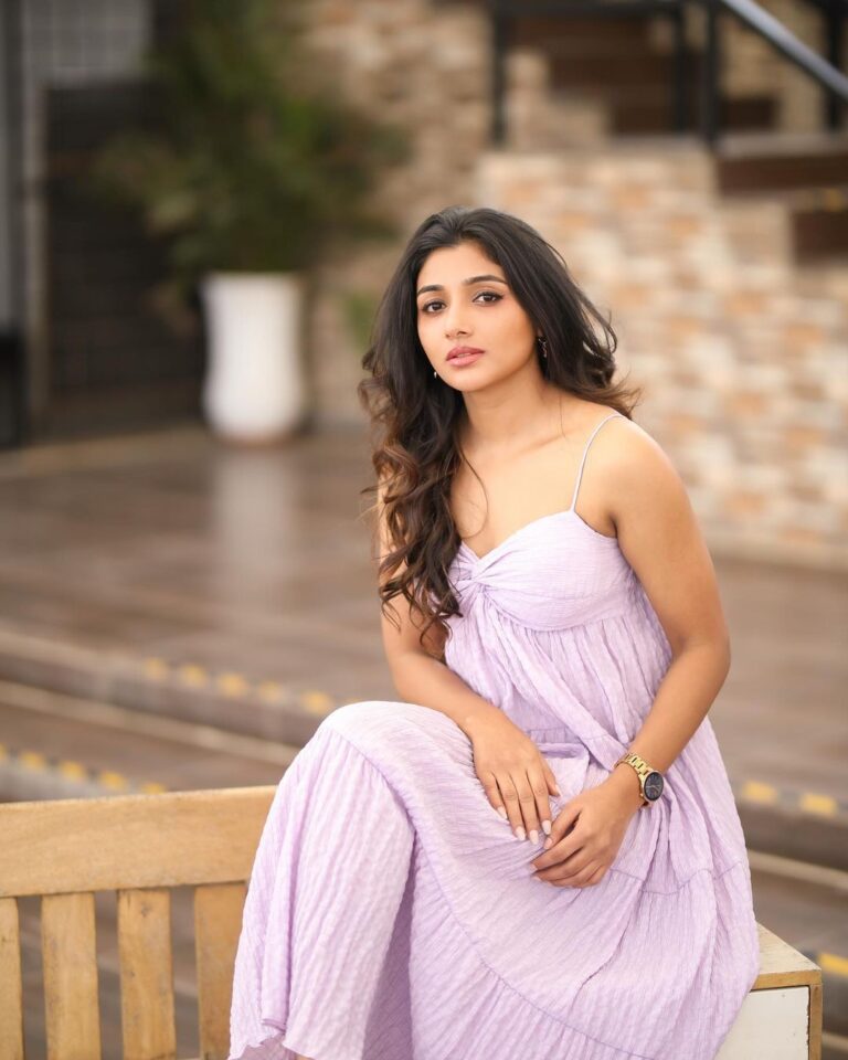 Mirna Menon latest pics