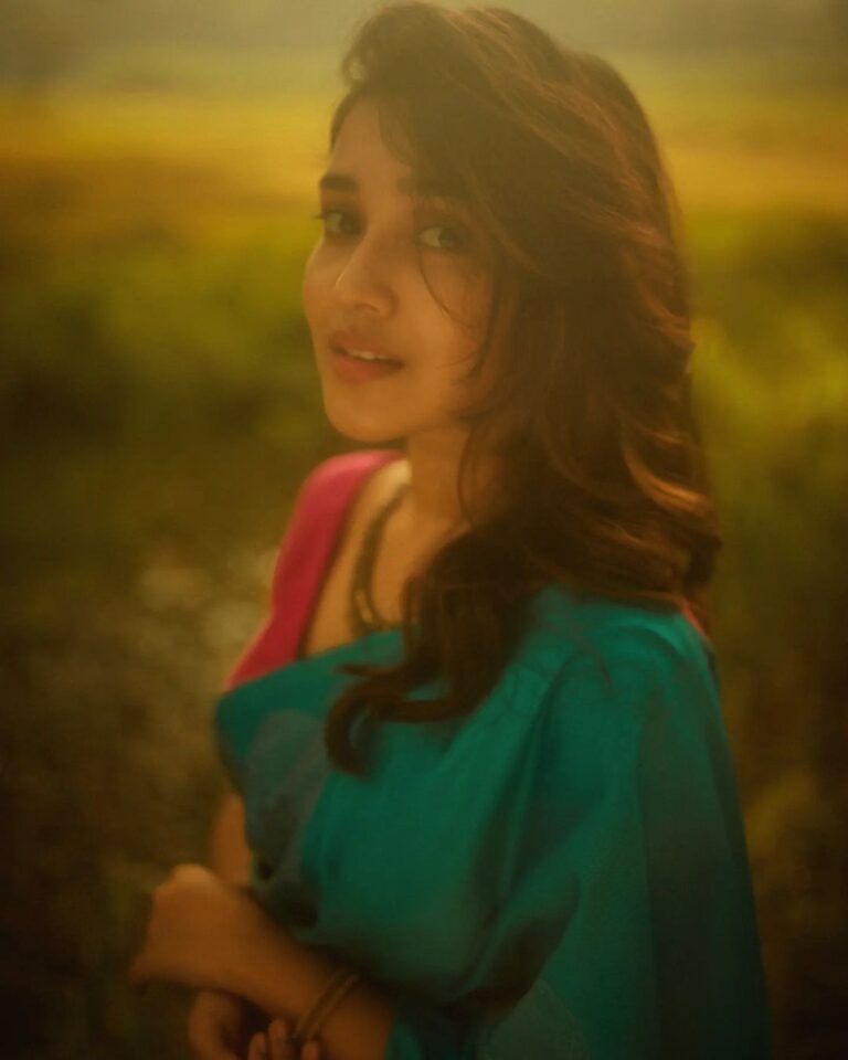 Anikha Surendran Latest Pics