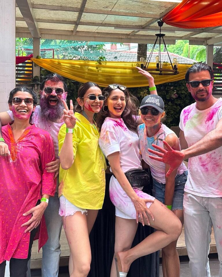 joy of holi with beauties