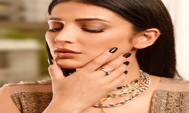 పిక్ టాక్: కుర్ర సమాజం విలవిలలాడిపోవాల్సిందే.