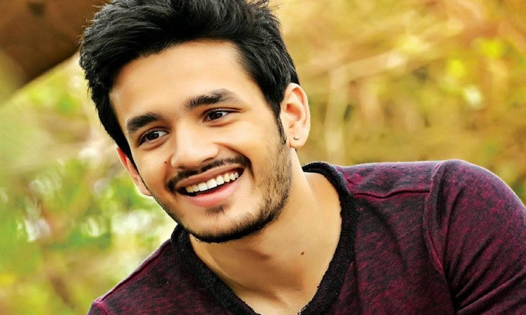 అఖిల్ కు హిట్ ఇచ్చేదెవ్వరు..?