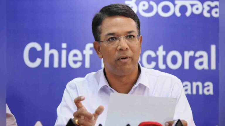 ఓటర్ల జాబితా సవరణ కొనసాగుతోంది:వికాస్ రాజ్