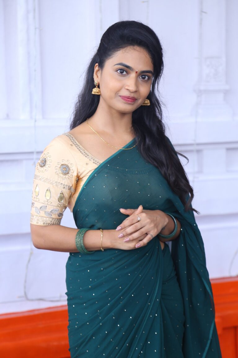 Actress Harika Alekhya Saree Stills