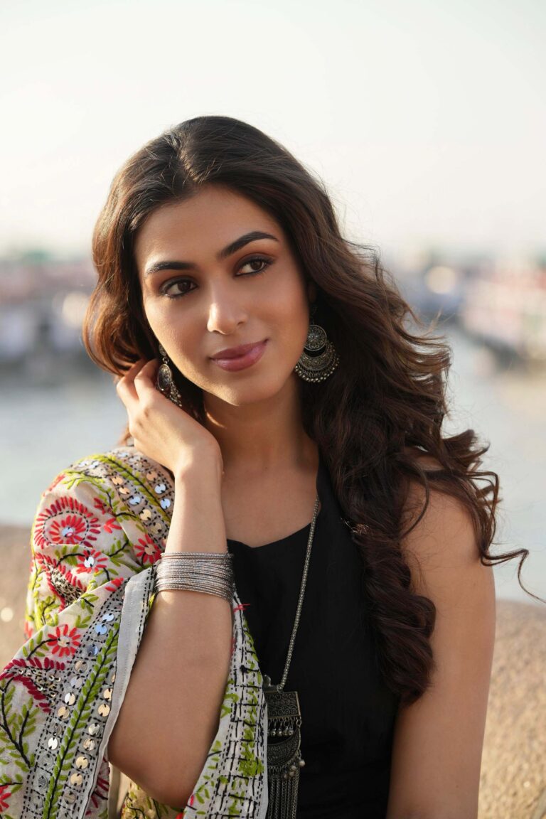 bollywood actres shitika galani pictures