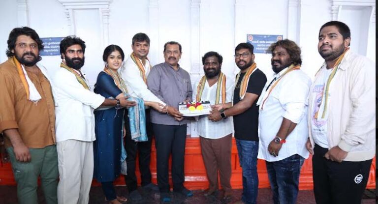 A3 లేబుల్స్ బ్యానర్‌పై బుల్లెట్ బండి లక్ష్మణ్