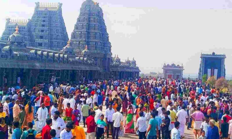 Yadadri:భక్తులకు డ్రెస్ కోడ్ తప్పనిసరి