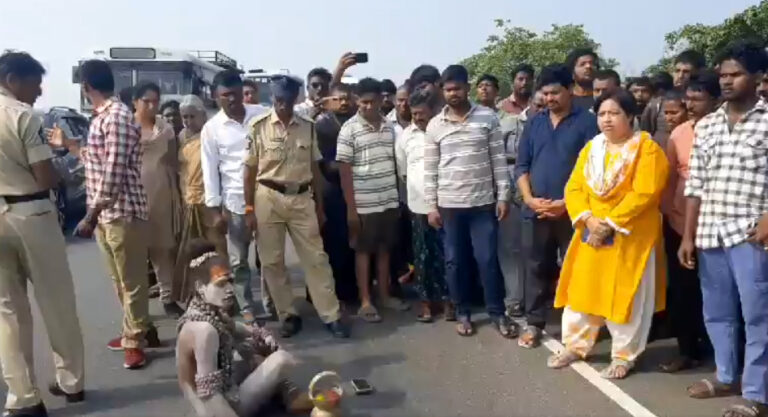 అఘోరి హల్‌చల్‌..పోలీసుపై దాడి