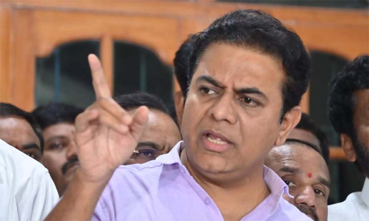 ఆర్థిక సర్వే నివేదిక..కాంగ్రెస్‌కు చెంపదెబ్బ