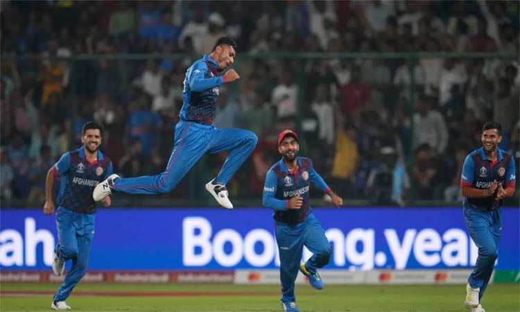 ఇంగ్లండ్‌పై ఆఫ్ఘానిస్తాన్‌ సంచలన విజయం