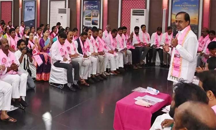 తెలంగాణ భవన్‌లో బీఆర్ఎస్‌ఎల్పీ సమావేశం