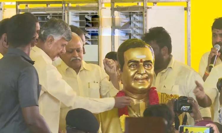 ఘనంగా టీడీపీ 43వ ఆవిర్భావ వేడుకలు