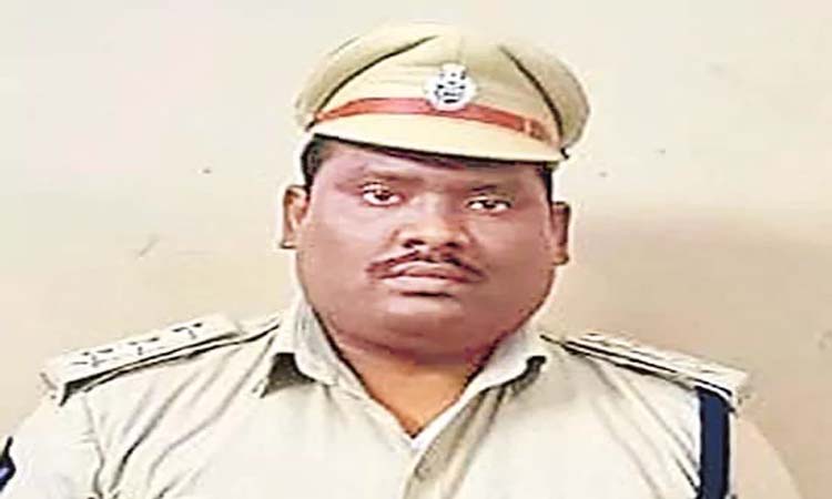 సూర్యాపేటలో  నకిలీ డీఎస్పీ …అరెస్ట్