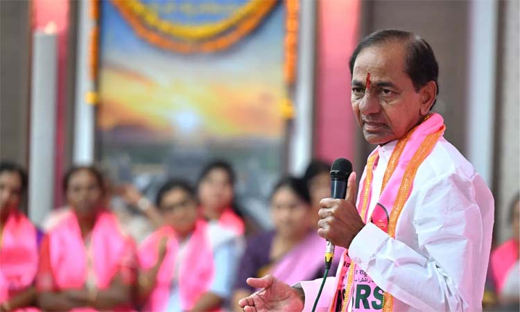 బీఆర్ఎస్ నేతలతో కేసీఆర్ సమావేశం