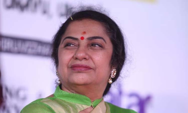 నటి సుహాసిని షాకింగ్ కామెంట్స్!