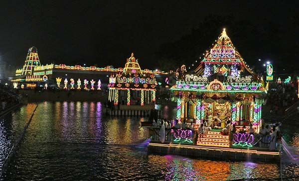 TTD:తెప్పపై శ్రీ‌దేవి భూదేవి స‌మేత మ‌ల‌య‌ప్ప‌స్వామి