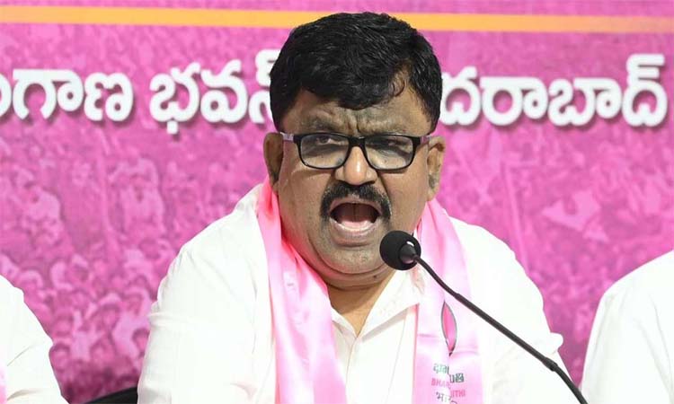 మేధావుల మౌనం దేనికి?: దేశపతి