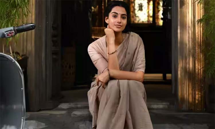 Meenakshi:నా హైటే నా సమస్య!