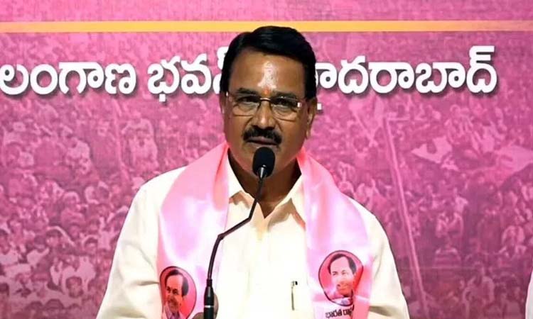 పీసీసీ చీఫ్‌పై నిరంజన్ రెడ్డి ఫైర్