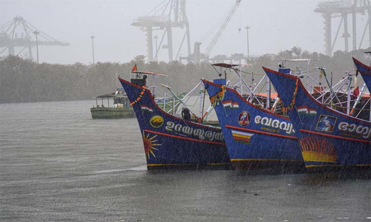 Monsoon: కేరళను తాకిన నైరుతి