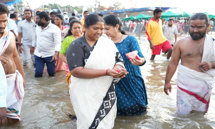 నేటితో ముగియనున్న సరస్వతీ పుష్కరాలు