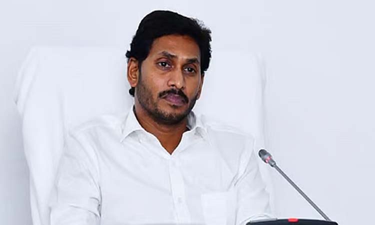 కేసీఆర్ కట్టిన సచివాలయం అద్భుతం:జగన్