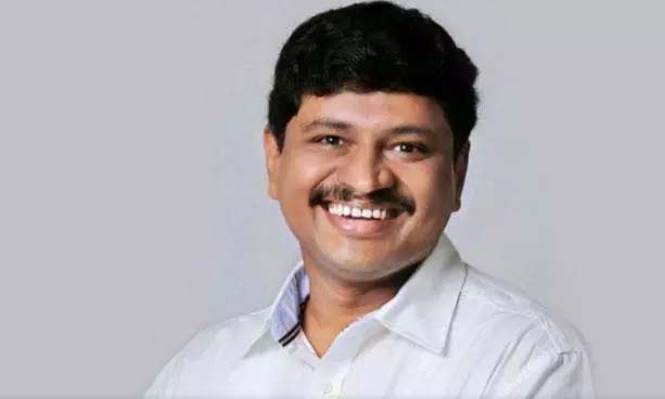 బీఆర్ఎస్ సింహగర్జన..నిప్పురవ్వ