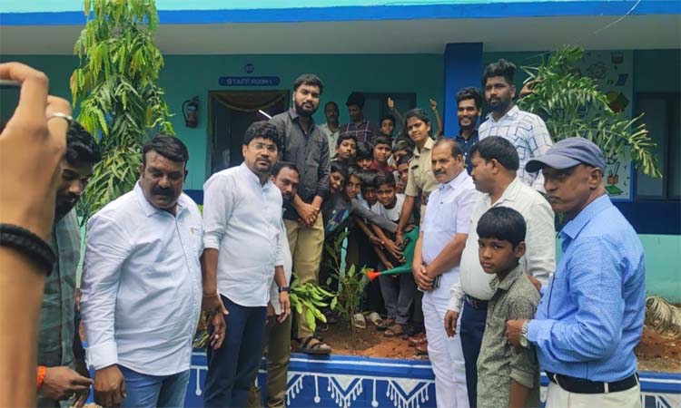 GIC:హరితసేనలో స్కూల్ విద్యార్థులు