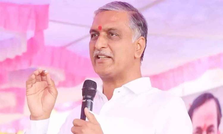 ఉద్యోగుల డీఏ సంగతేంటి?:హరీష్