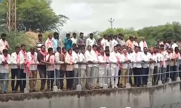 మల్లన్న సాగర్‌ నీటిని వదలాలి!