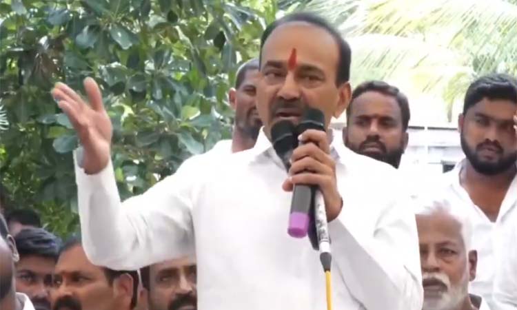 బీ కేర్ ఫుల్ కొడకా..బండిపై ఈటల ఫైర్!