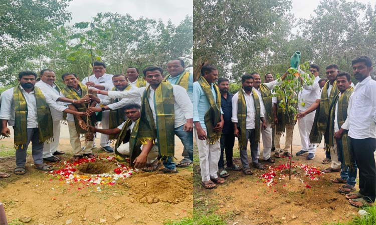 GIC:హరితహారంలో నిర్మల్ బీఆర్ఎస్ నాయకులు