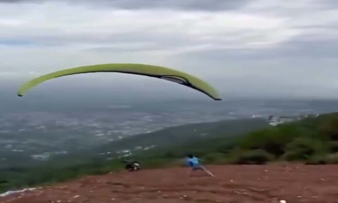 Paragliding