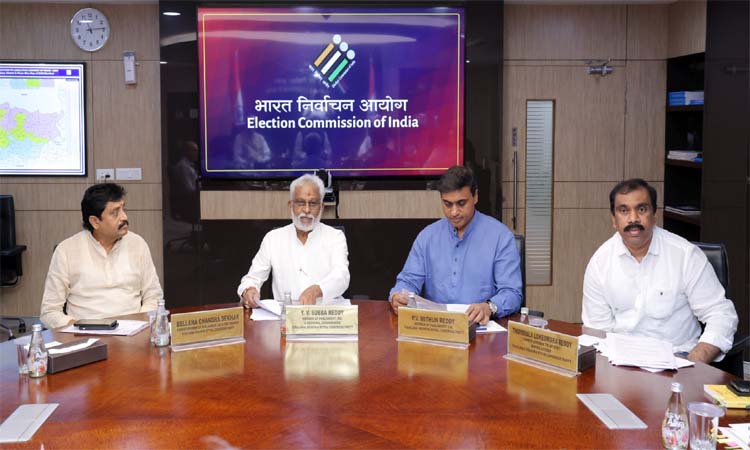 బ్యాలెట్ ద్వారా ఎన్నికలు జరపాలి:వైసీపీ