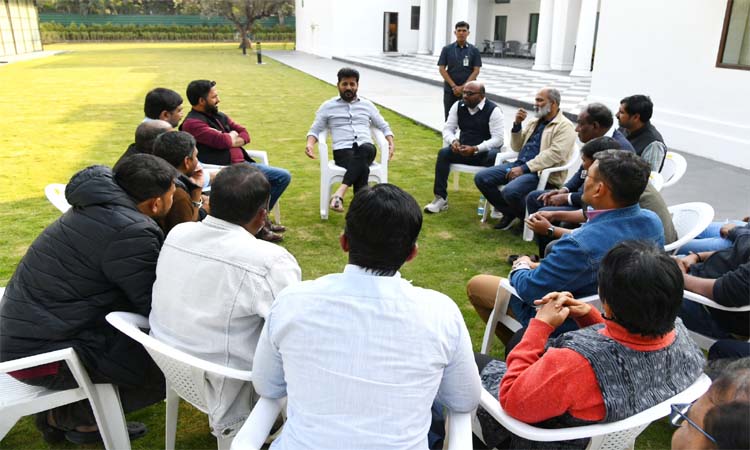 బీసీ రిజర్వేషన్లు..ప్రధాని చేతుల్లోనే:రేవంత్