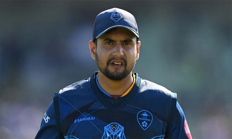 పాక్ క్రికెటర్‌ అలీపై సస్పెన్షన్