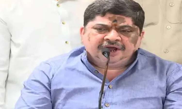 బీసీ రిజర్వేషన్లపై బీజేపీ వైఖరేంటి?:పొన్నం
