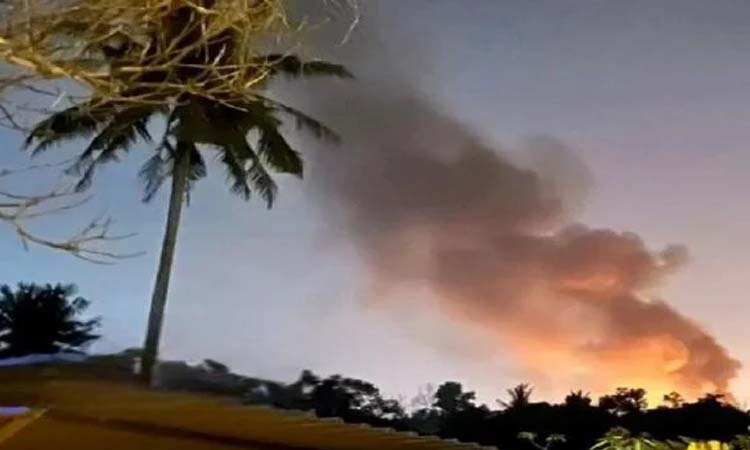 గాలిలోనే పేలిపోయిన ఫైటర్ జెట్