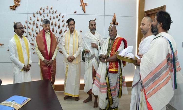 బ్రహ్మోత్సవాలు…సీఎంకు ఆహ్వానం